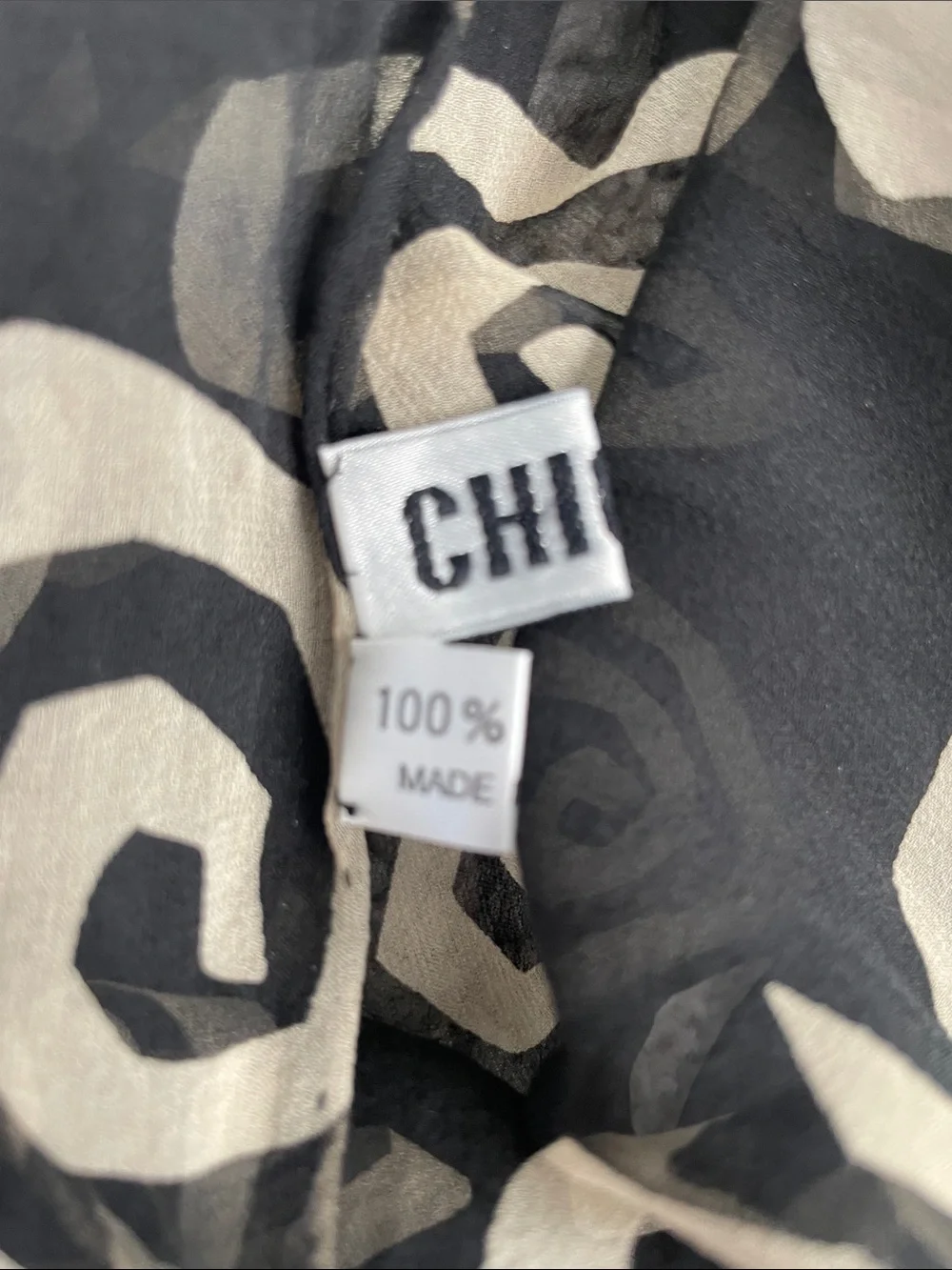 Chico's 100% silk Sheer oblong Scarf in Black and Cream Swirl 20